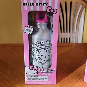 New Hello Kitty Doodle water bottle set